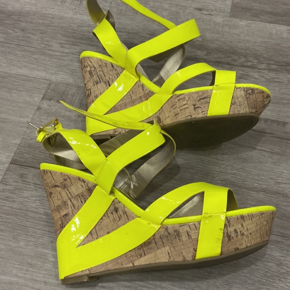 G by Guess ladies wedges shoes - Picture 5 of 8